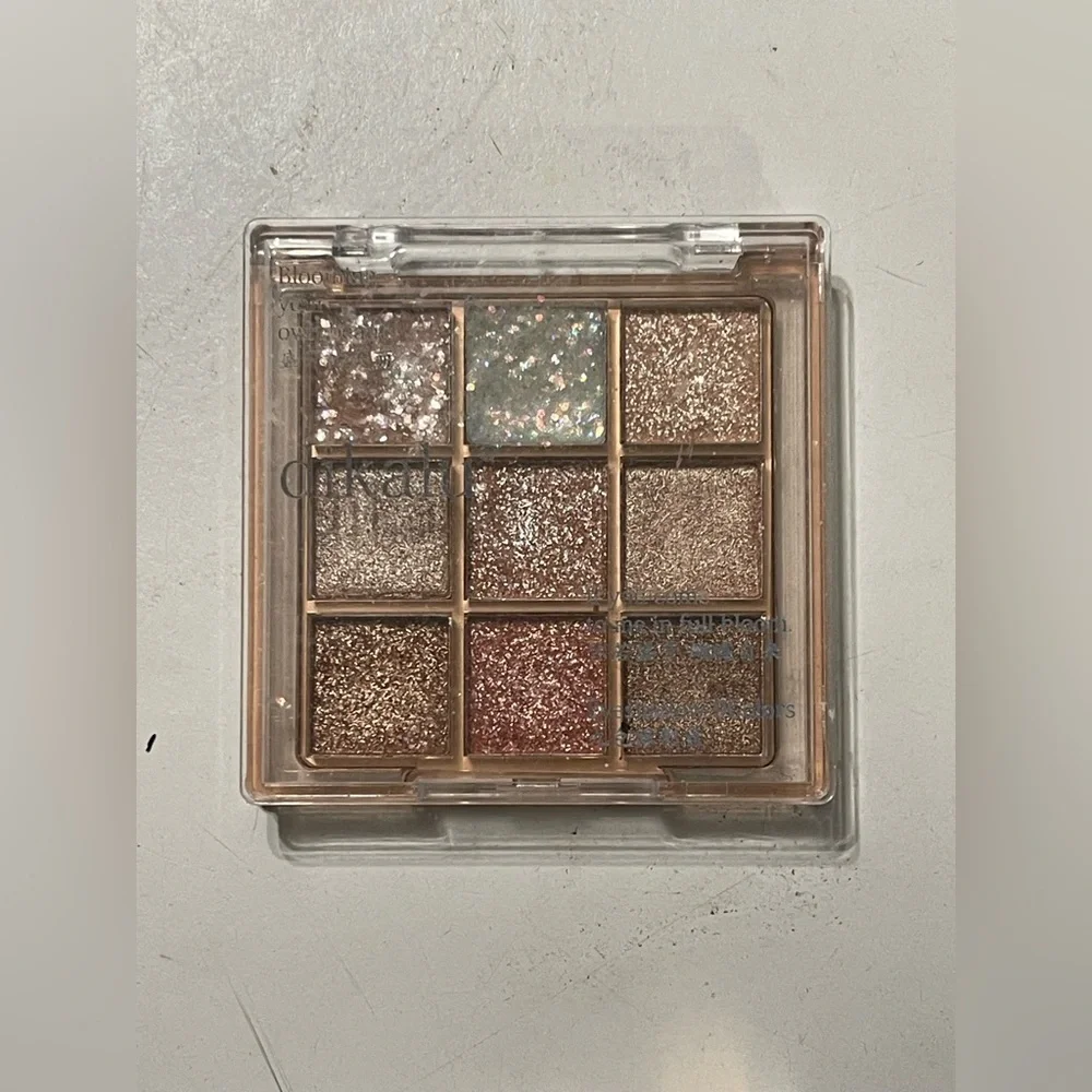 Ultimate Eyeshadow Bundle: ColourPop, Ellen Tracy, & DIKALU (New)